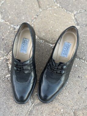 Jennifer Moore Black Leather Lace-Up Oxford Derbys